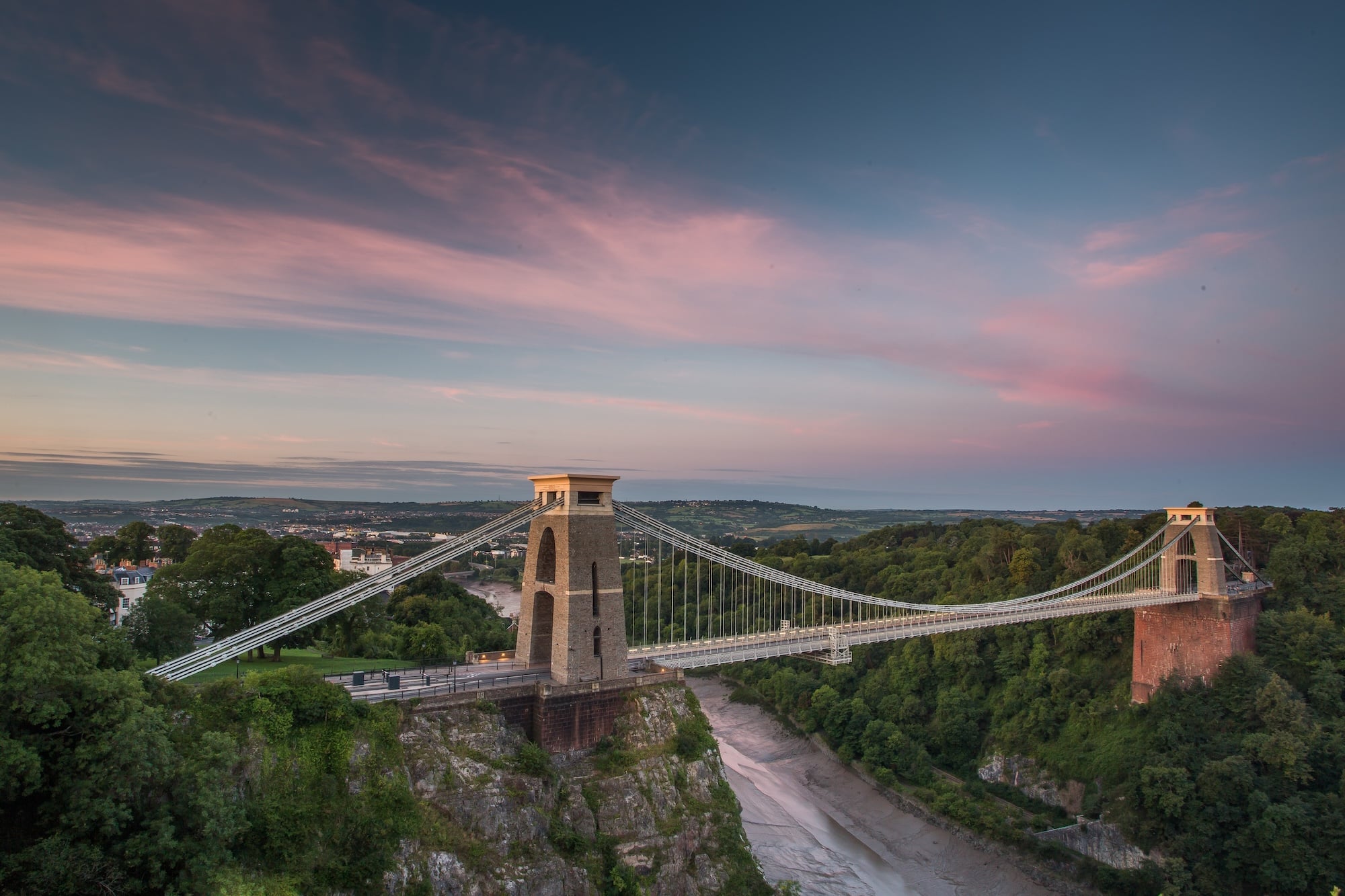 Bristol’s Best-Kept Secret: 7 Ways to Pick a Courier Company That Never Lets You Down